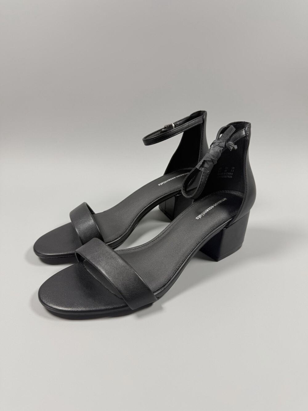 Amazon Essentials Women’s Black Heels New Size 9.5